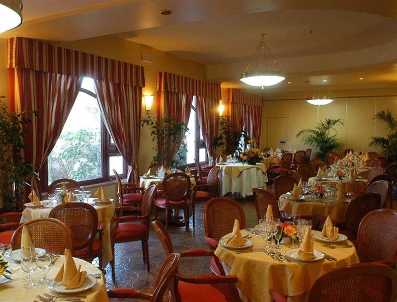 Hotel Azzolini Villagrazia Di Carini Esterno foto